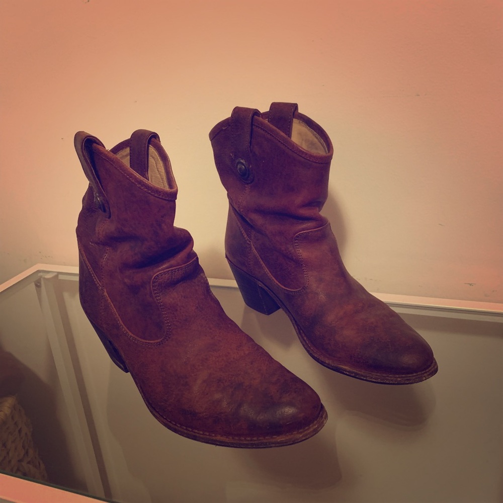 Frye Boot. Western style.